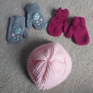 Baby Wintertime Accessories - Unbranded 1 crochet hat and 2 sets of mittens